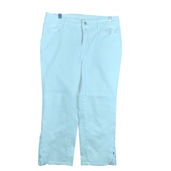 Chicos Womens Jeans White Mid Rise Girlfriend Slim Lace Leg Capri Stretch 0 - Picture 1 of 12